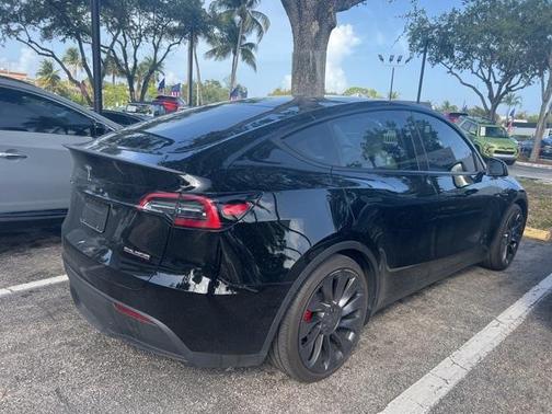 2024 Tesla Model Y Performance
