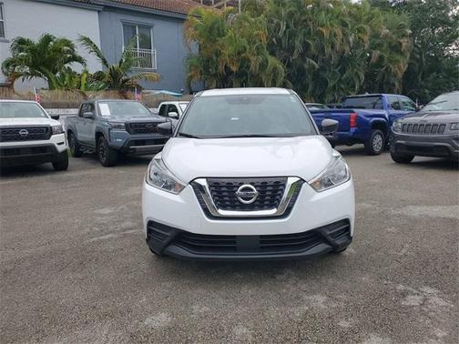 2020 Nissan Kicks S