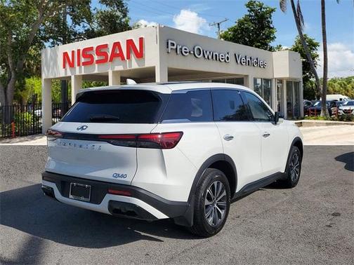 2025 INFINITI QX60 Pure