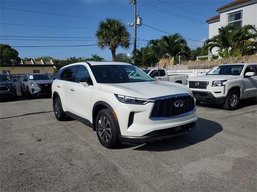 2025 INFINITI QX60 Pure