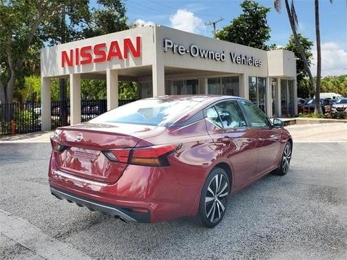 2022 Nissan Altima 2.5 SR