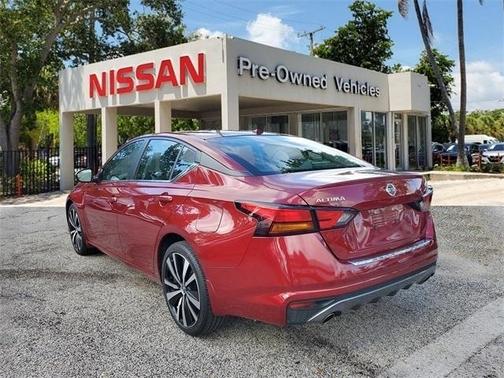 2022 Nissan Altima 2.5 SR