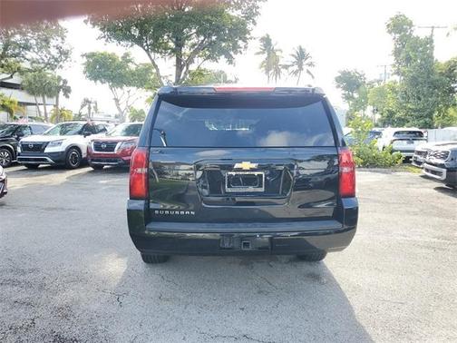 2016 Chevrolet Suburban LS