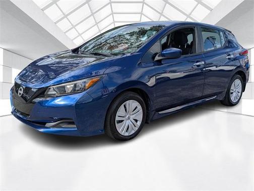 2025 Nissan Leaf S