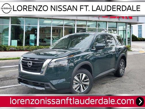 2025 Nissan Pathfinder SL