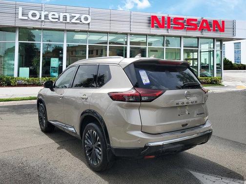 2025 Nissan Rogue Platinum