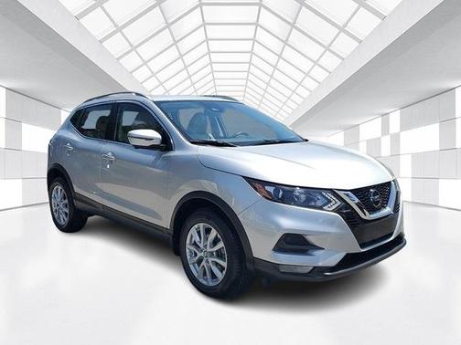 2022 Nissan Rogue Sport SV