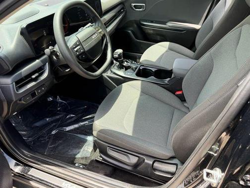 Aurora Black Pearl 2025 Kia K4