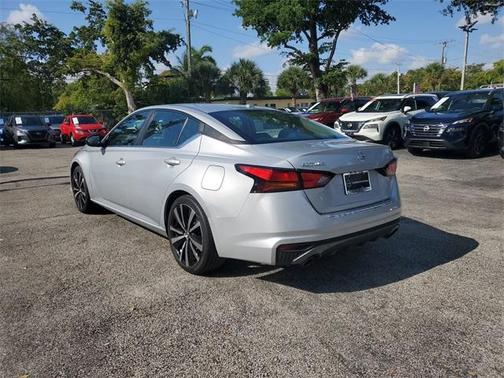2021 Nissan Altima 2.5 SR