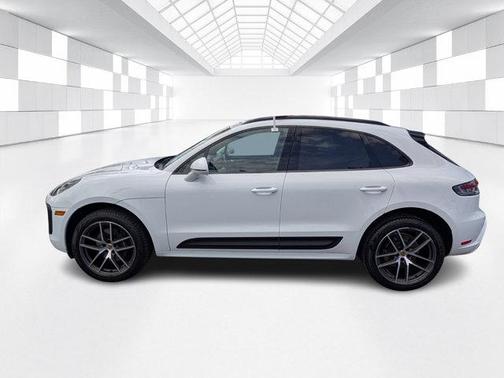 2023 Porsche Macan T