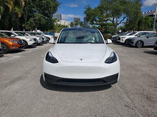 2024 Tesla Model Y Long Range