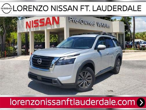 2024 Nissan Pathfinder SV