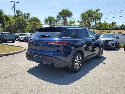 2022 INFINITI QX60 Pure