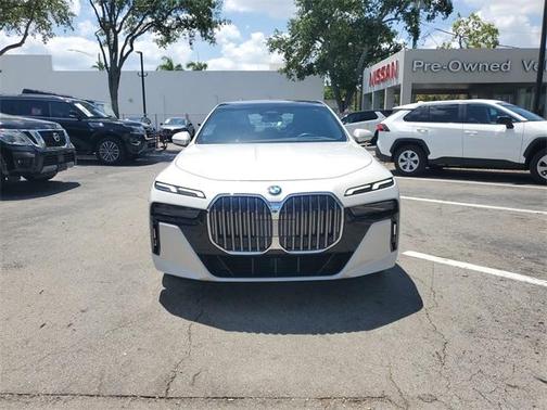 2024 BMW 740 i xDrive