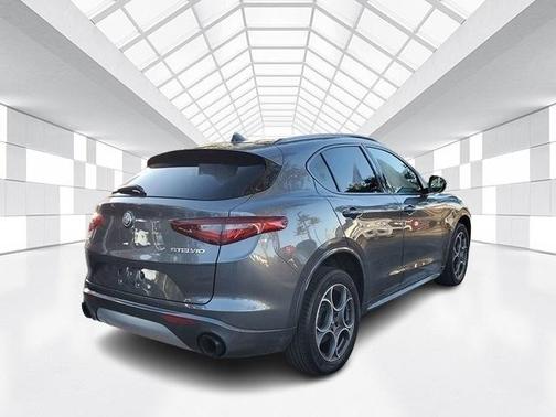 2022 Alfa Romeo Stelvio Ti