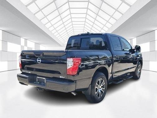 2024 Nissan Titan SV
