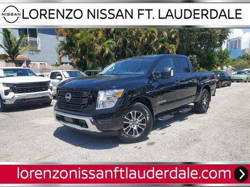 2024 Nissan Titan SV