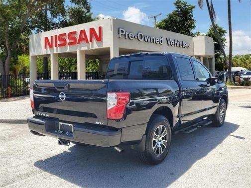 2024 Nissan Titan SV