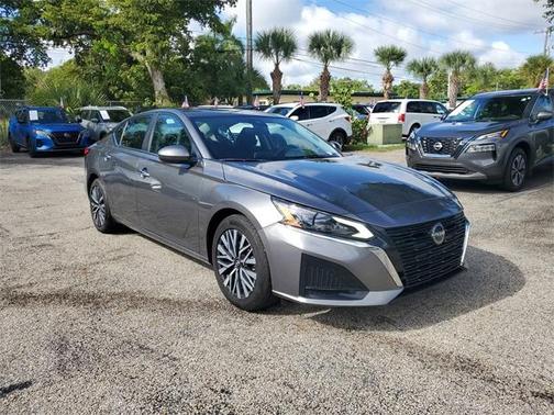 2023 Nissan Altima 2.5 SV