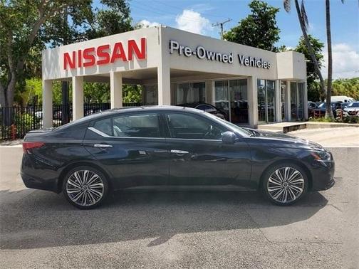 2025 Nissan Altima SL