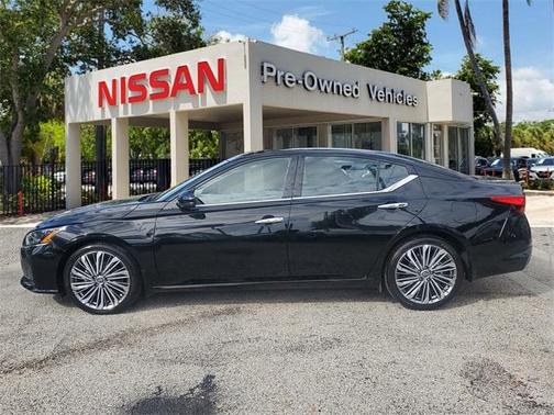 2025 Nissan Altima SL