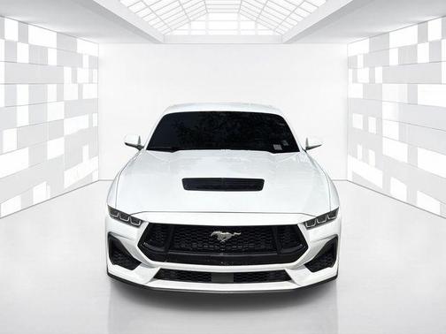 Oxford White 2024 Ford Mustang GT Premium