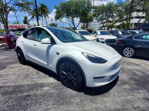 2022 Tesla Model Y Long Range