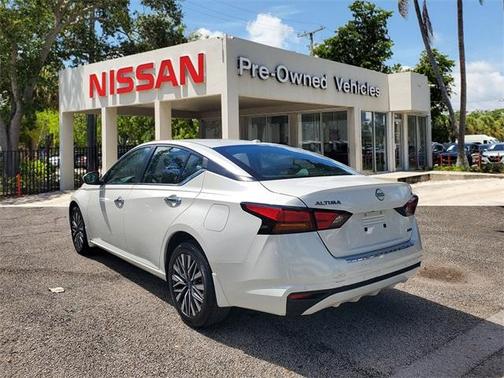 2023 Nissan Altima 2.5 SV