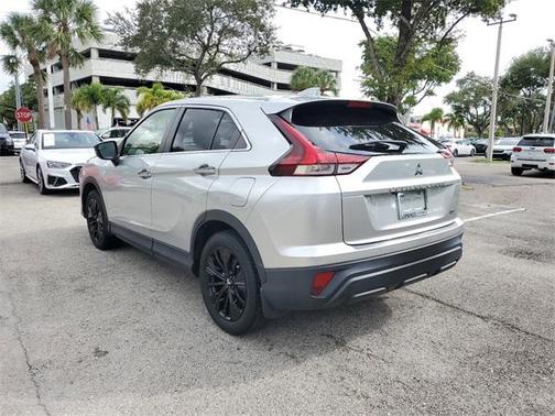 2022 Mitsubishi Eclipse Cross LE