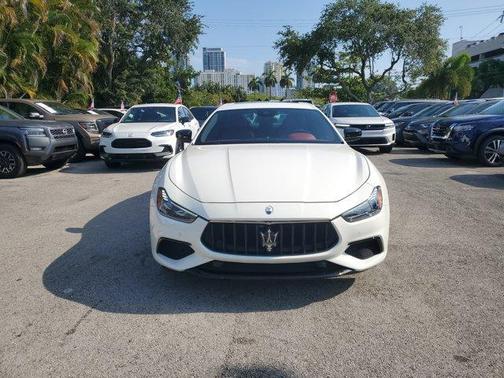 2023 Maserati Ghibli Modena