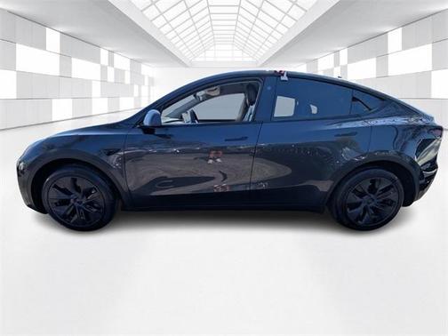 2025 Tesla Model Y Long Range