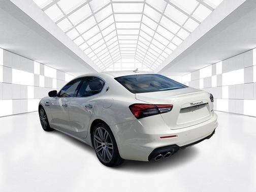2022 Maserati Ghibli Modena