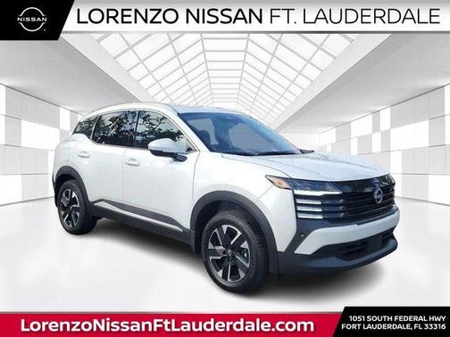 Aspen White Tricoat 2025 Nissan Kicks SR