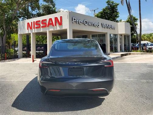 2025 Tesla Model 3 Long Range