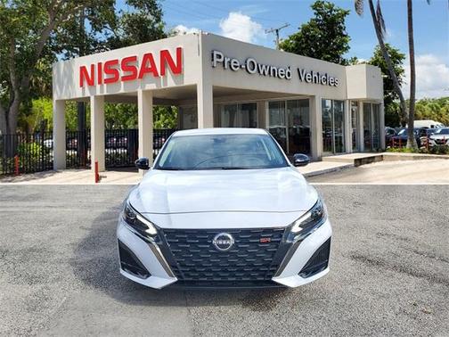 2025 Nissan Altima SR