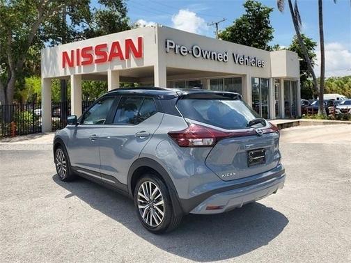 2023 Nissan Kicks SR