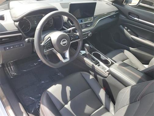 2024 Nissan Altima 2.0 SR