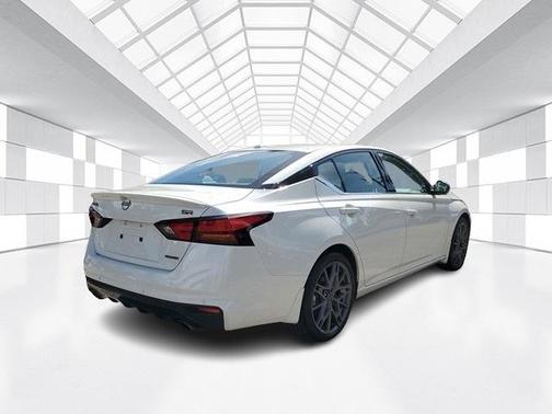 2024 Nissan Altima 2.0 SR