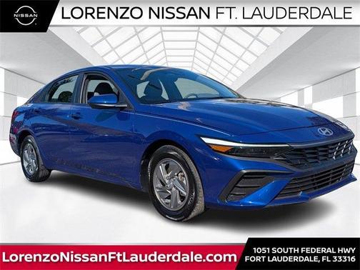 2025 Hyundai ELANTRA SE