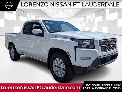Glacier White 2024 Nissan Frontier SV