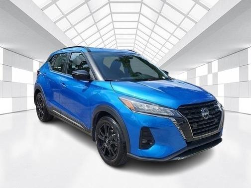 2023 Nissan Kicks SR