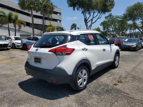 2019 Nissan Kicks S