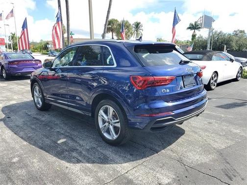 2023 Audi Q3 45 S line Premium