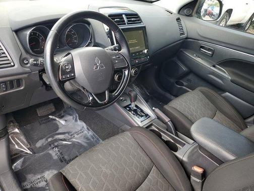 2023 Mitsubishi Outlander Sport LE