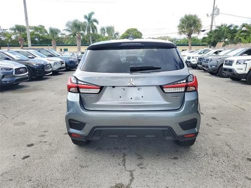 2023 Mitsubishi Outlander Sport LE
