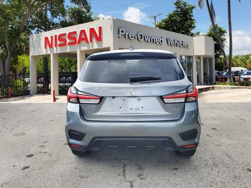 2023 Mitsubishi Outlander Sport LE