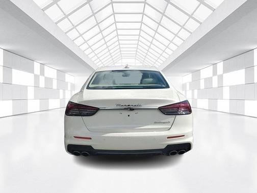 2022 Maserati Quattroporte Modena