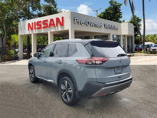 2023 Nissan Rogue SL