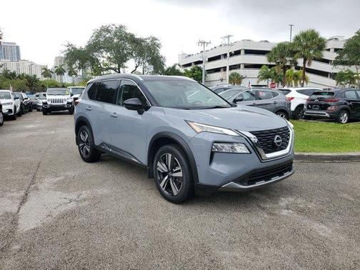 2023 Nissan Rogue SL