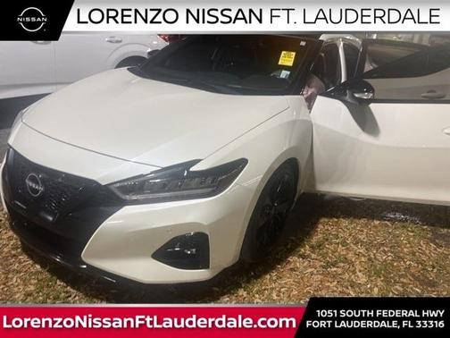 2023 Nissan Maxima SR